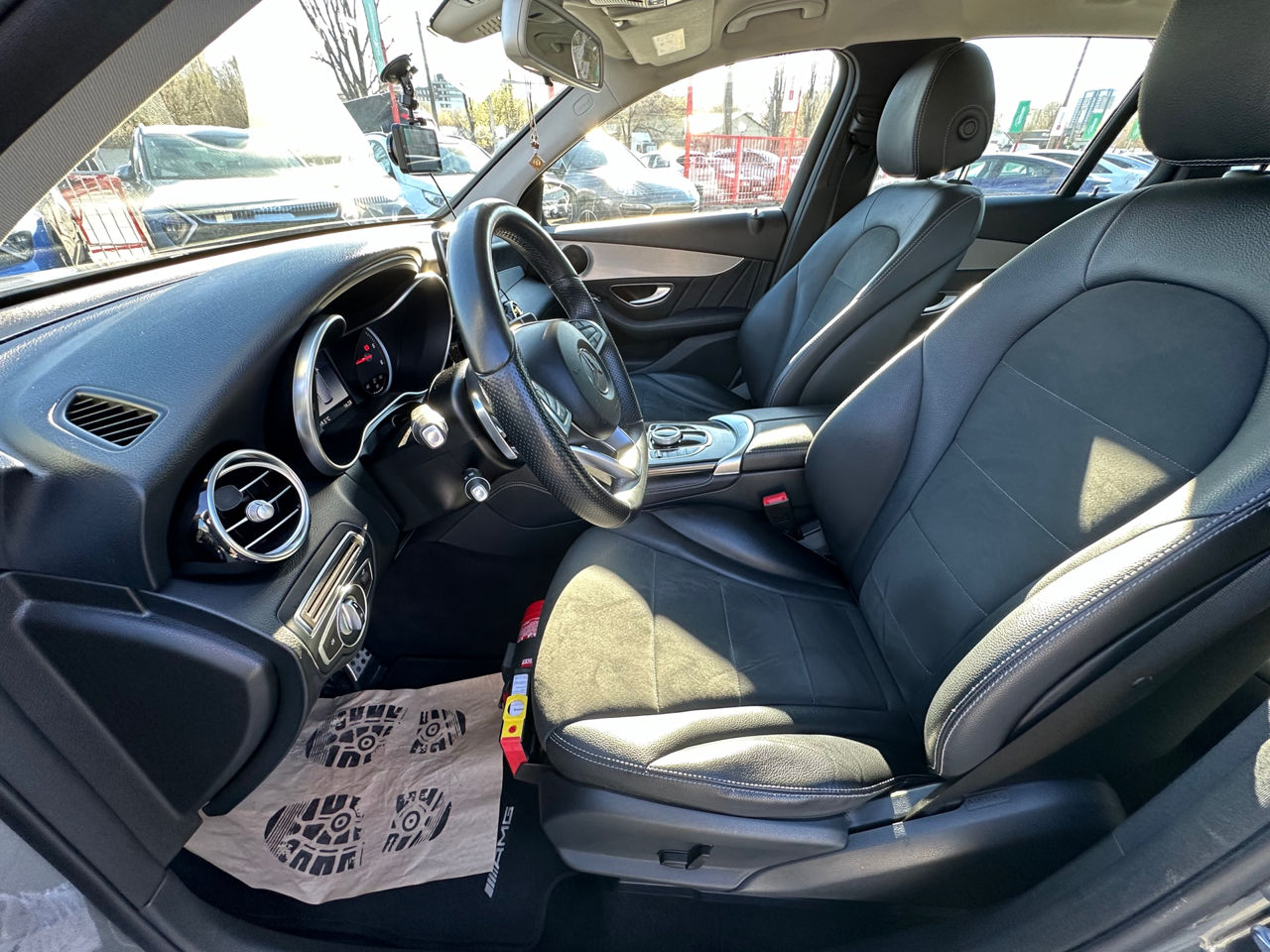 Mercedes GLC foto 6