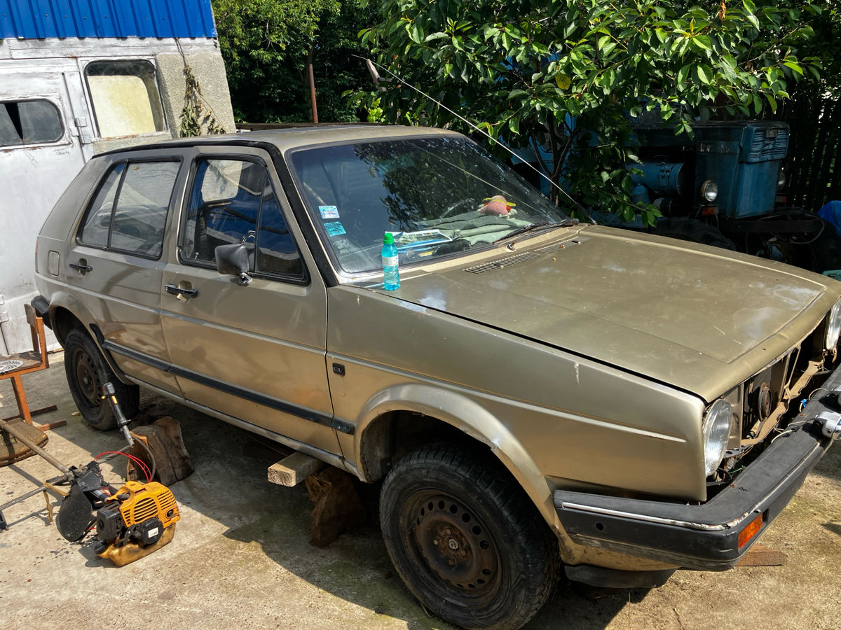 Volkswagen Golf an. 1984 cu rulaj 345678 km, Benzină, 15000 MDL