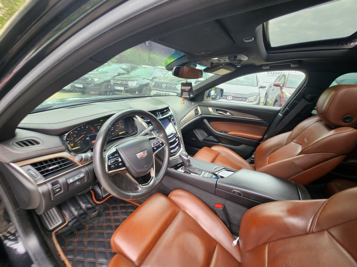 Cadillac CTS foto 17