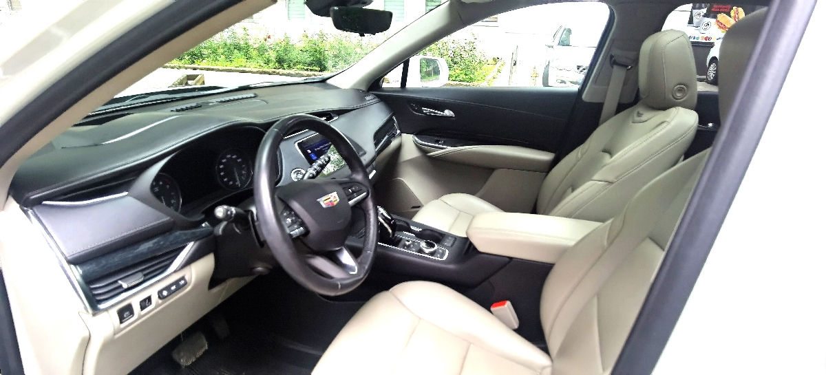 Cadillac XT4 foto 8