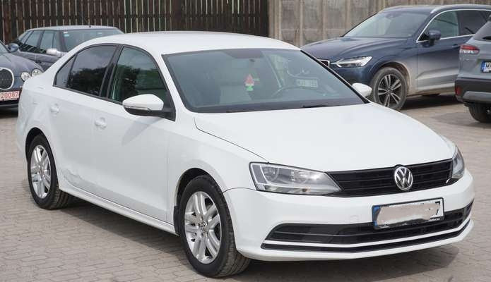Volkswagen Jetta 2016 г. с пробегом 138000 км, Бензин, 7700 €