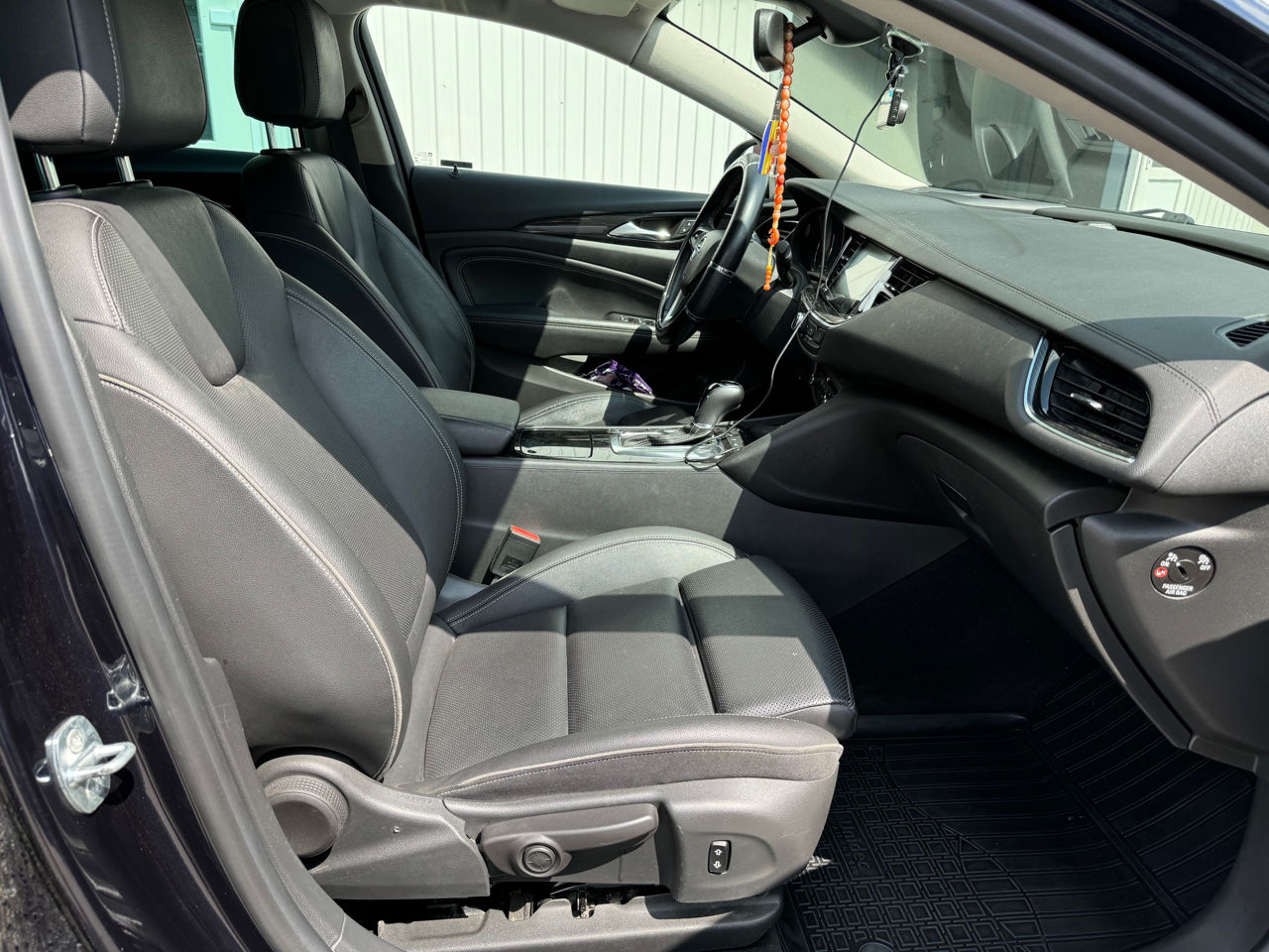 Opel Insignia foto 6
