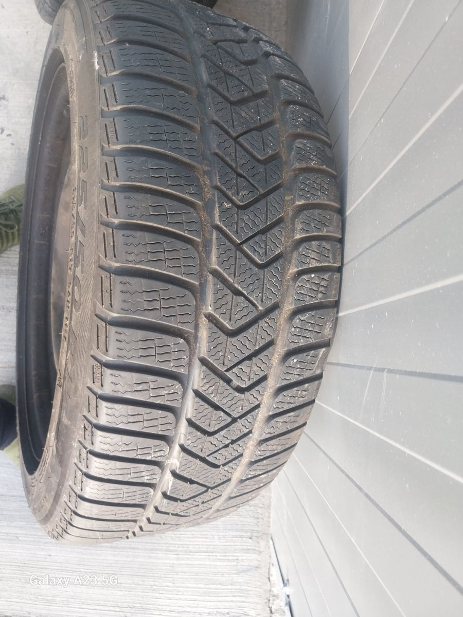 Iarna 225/50 R17 BMW X1 Pirelli foto 4