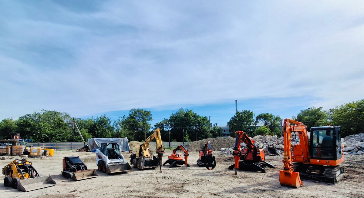 Demolarii interioare cu tehnica specializata foto 0