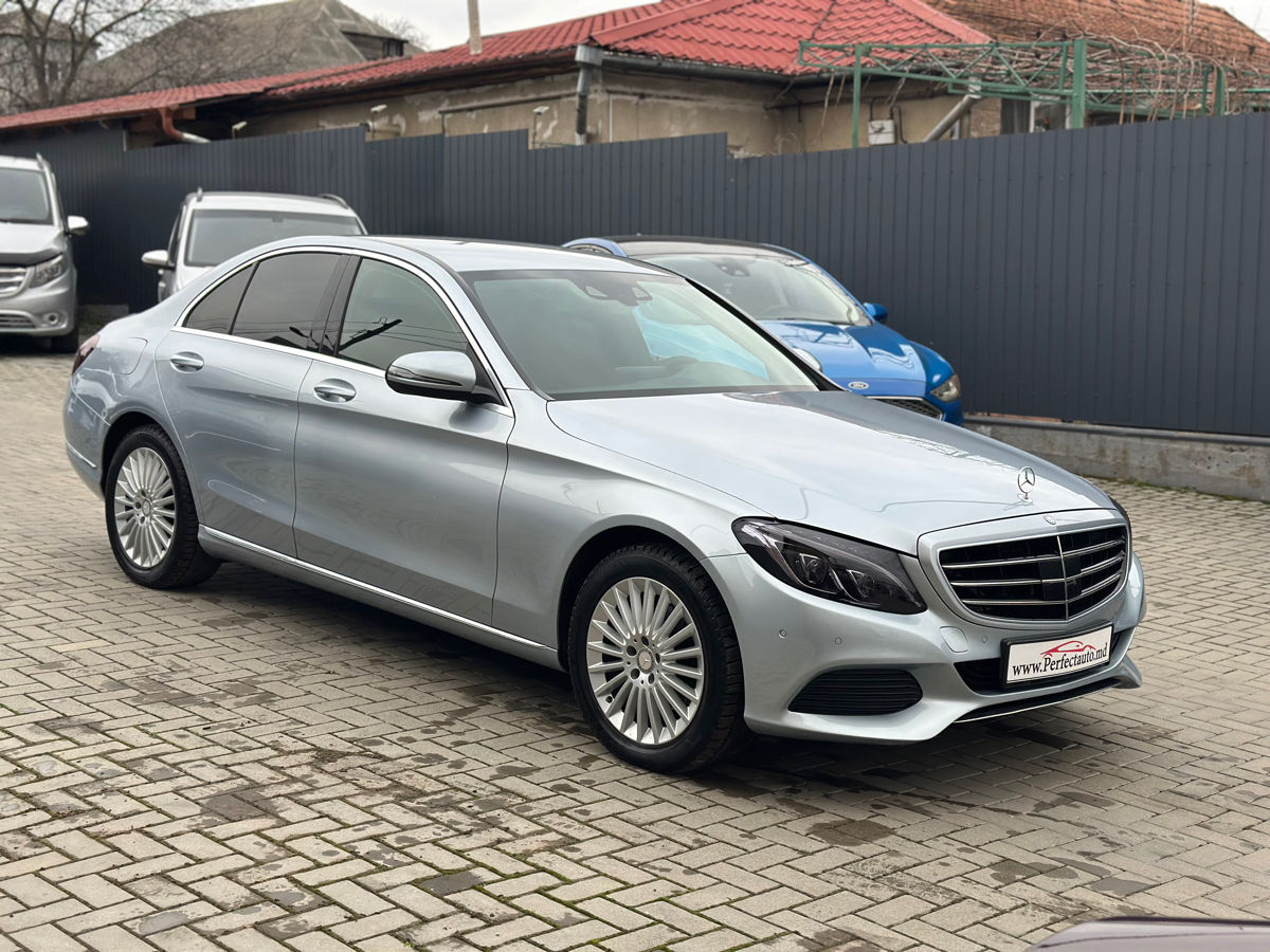 Mercedes C-Class фото 1