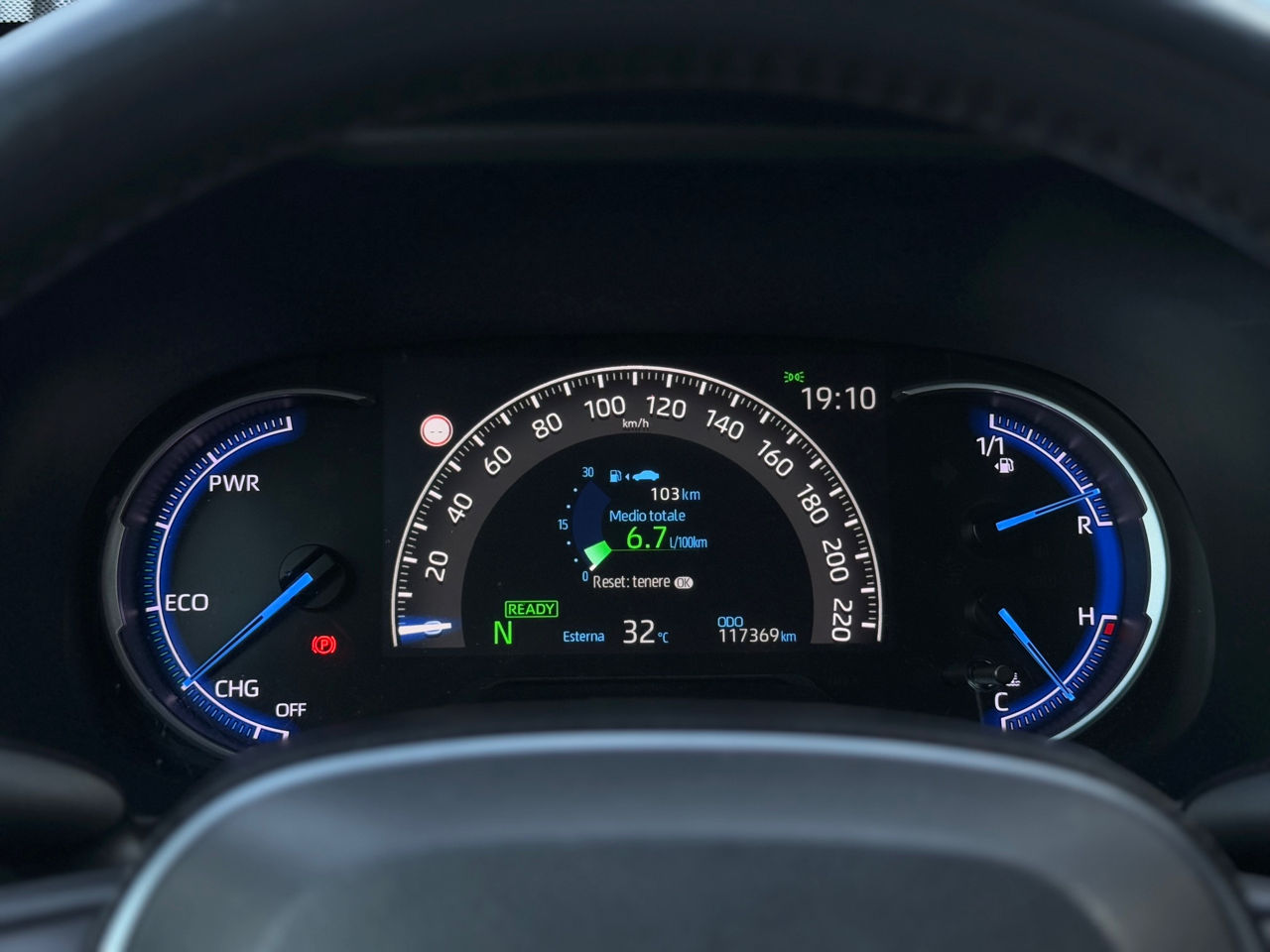 Toyota Rav 4 фото 9