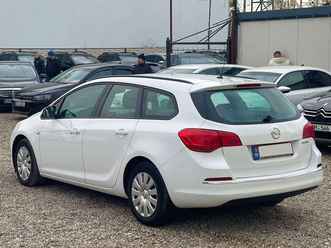 Opel Astra foto 9