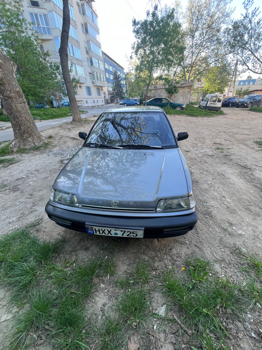 Honda Civic 1991 г. с пробегом 252000 км, Бензин, 1700 €