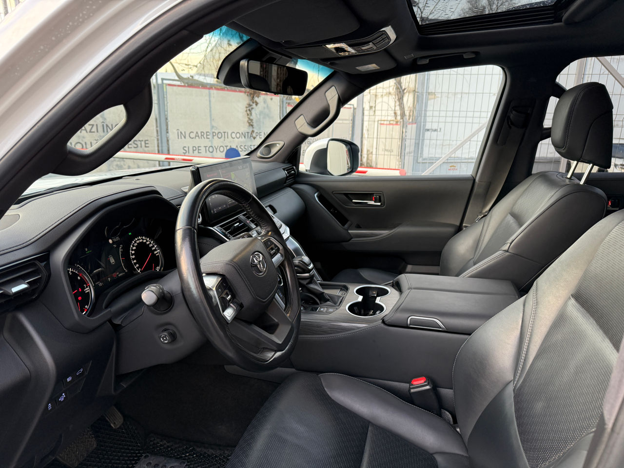 Toyota Land Cruiser фото 7