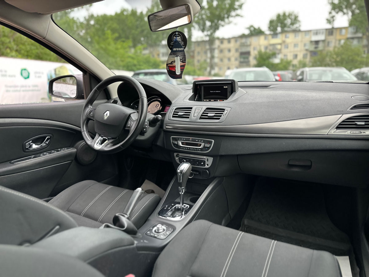 Renault Megane foto 17