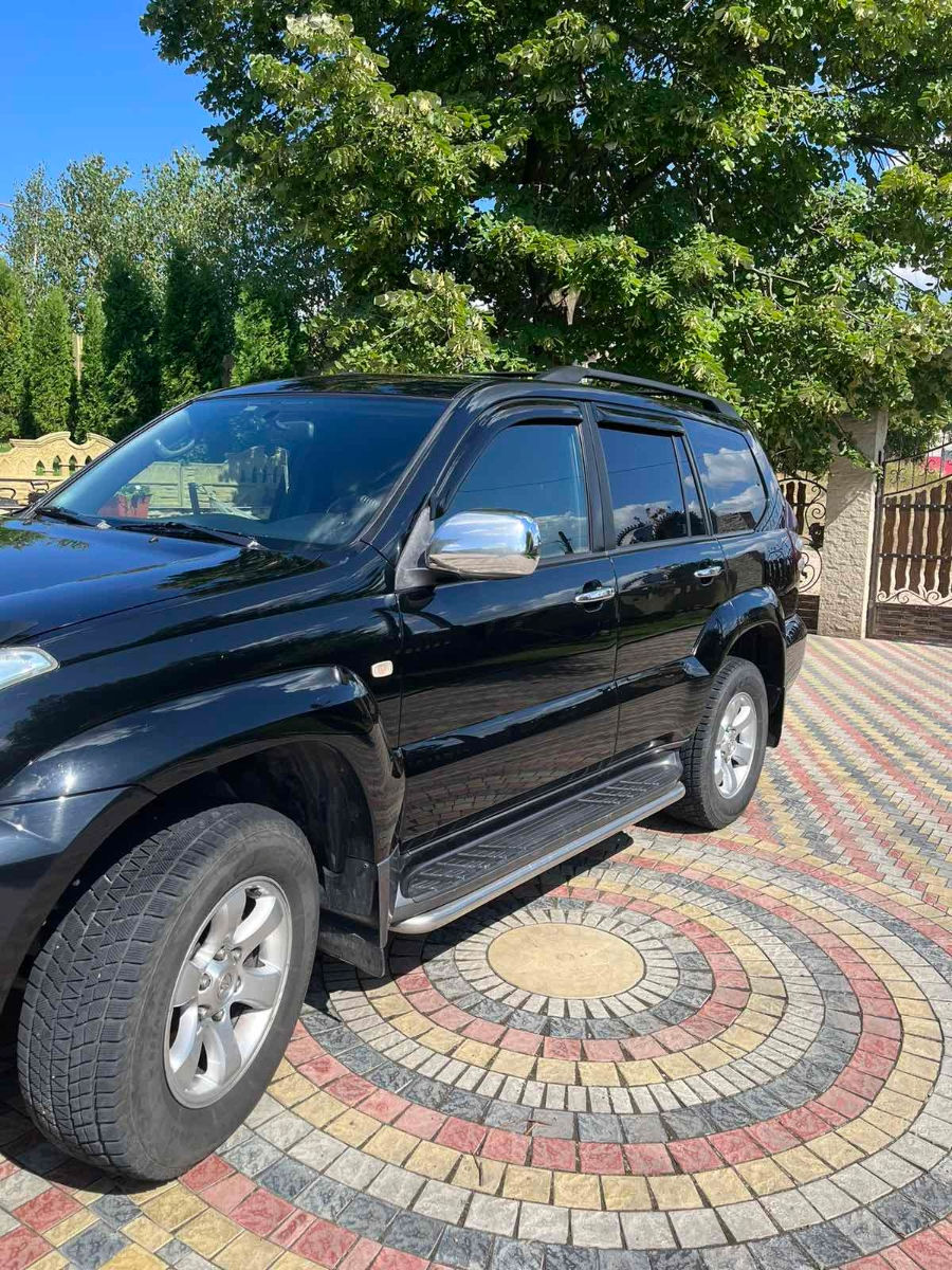 Toyota Land Cruiser Prado foto 5