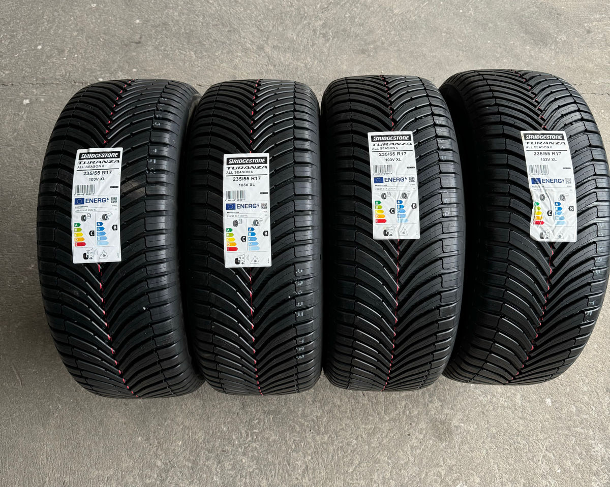 235/55 R17 Bridgestone