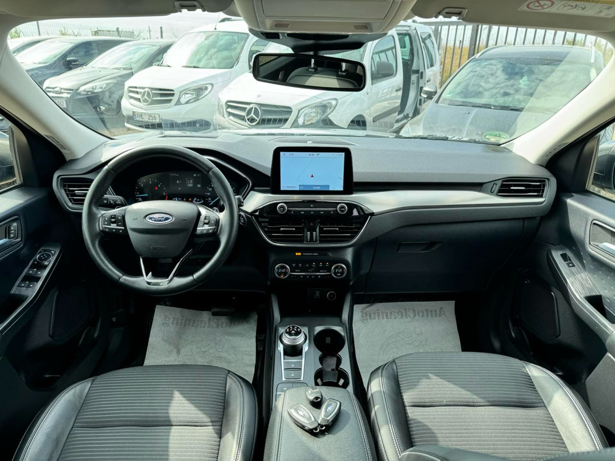 Ford Kuga foto 9