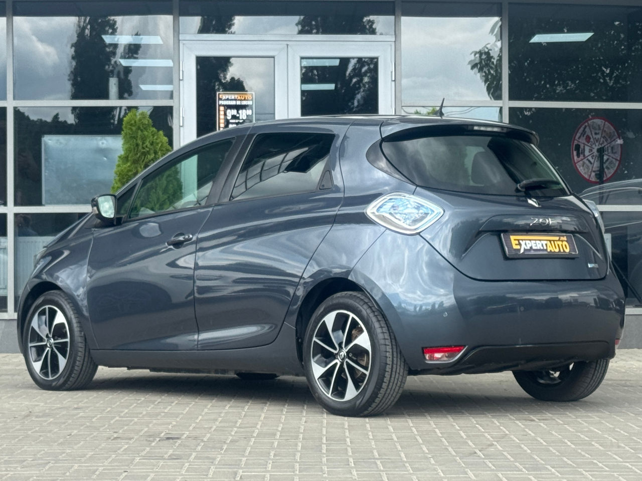 Renault ZOE — фото 4