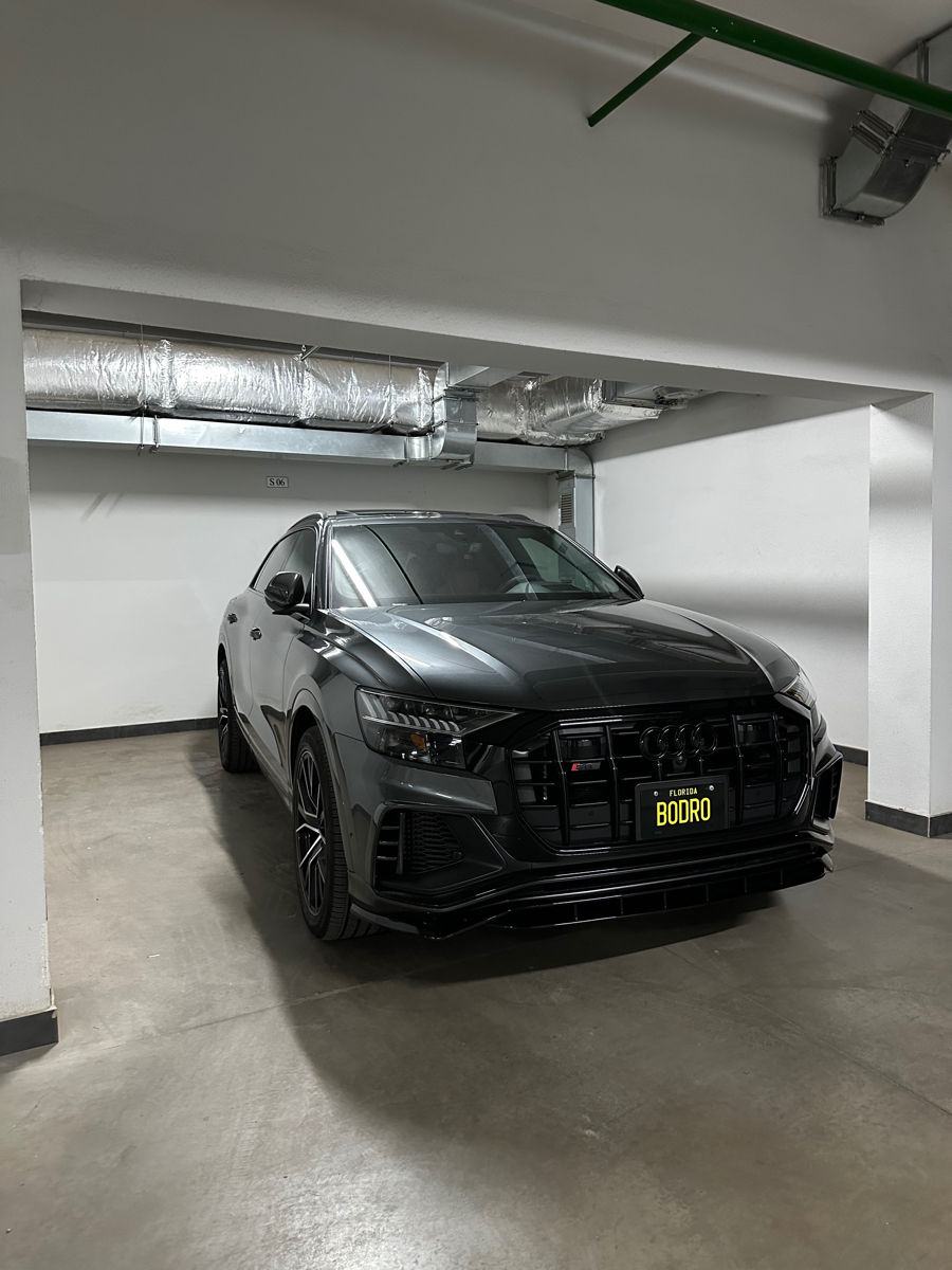 Audi RS Q8 foto 4