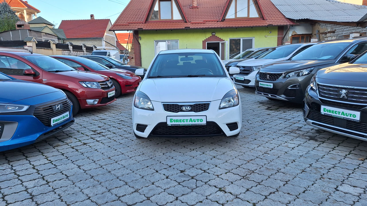 KIA Rio foto 2