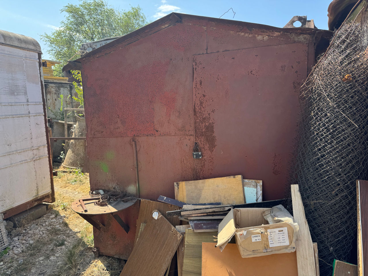 Constructie metalica (garaj), depozite foto 4