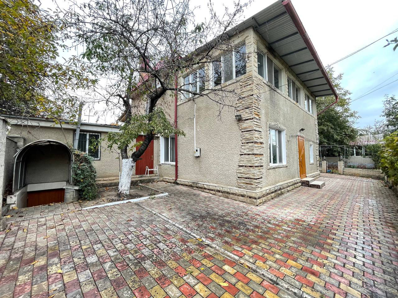 Срочно! Продам Дом 2-х эт. 210м2 на 4-х сотках Селекция автономка 93999 евро foto 0