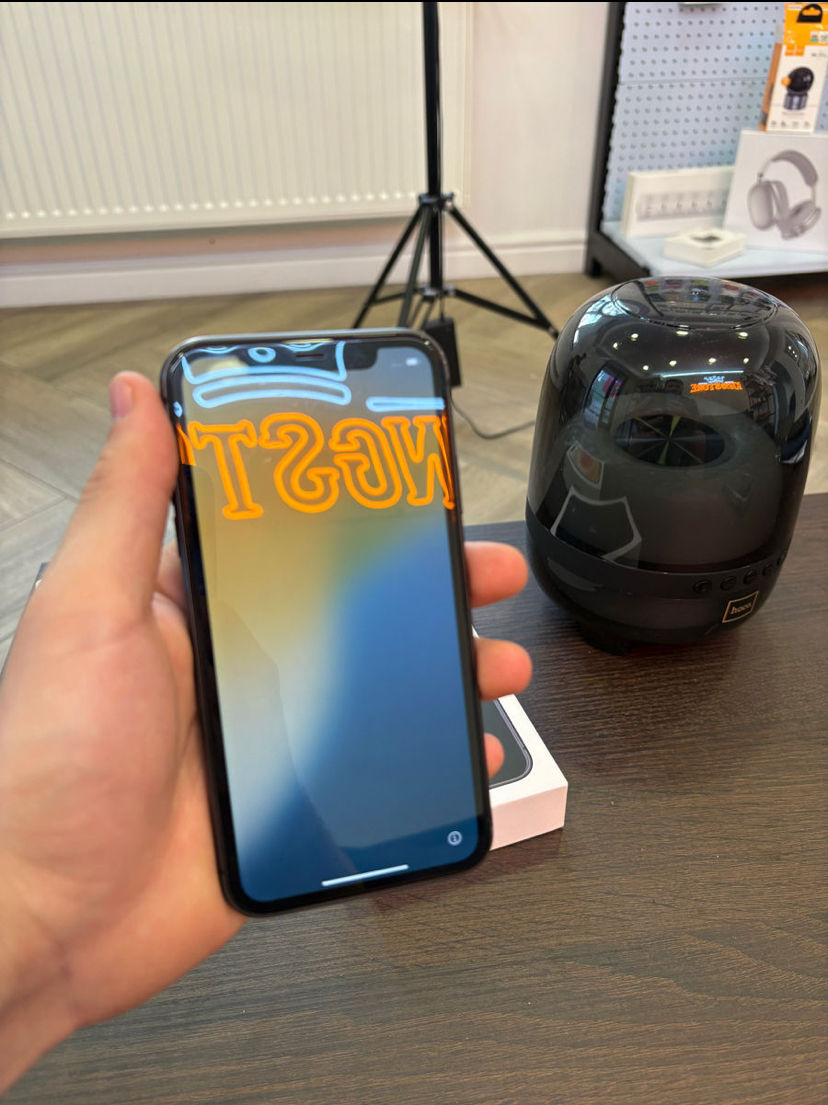 iPhone 11  foto 0