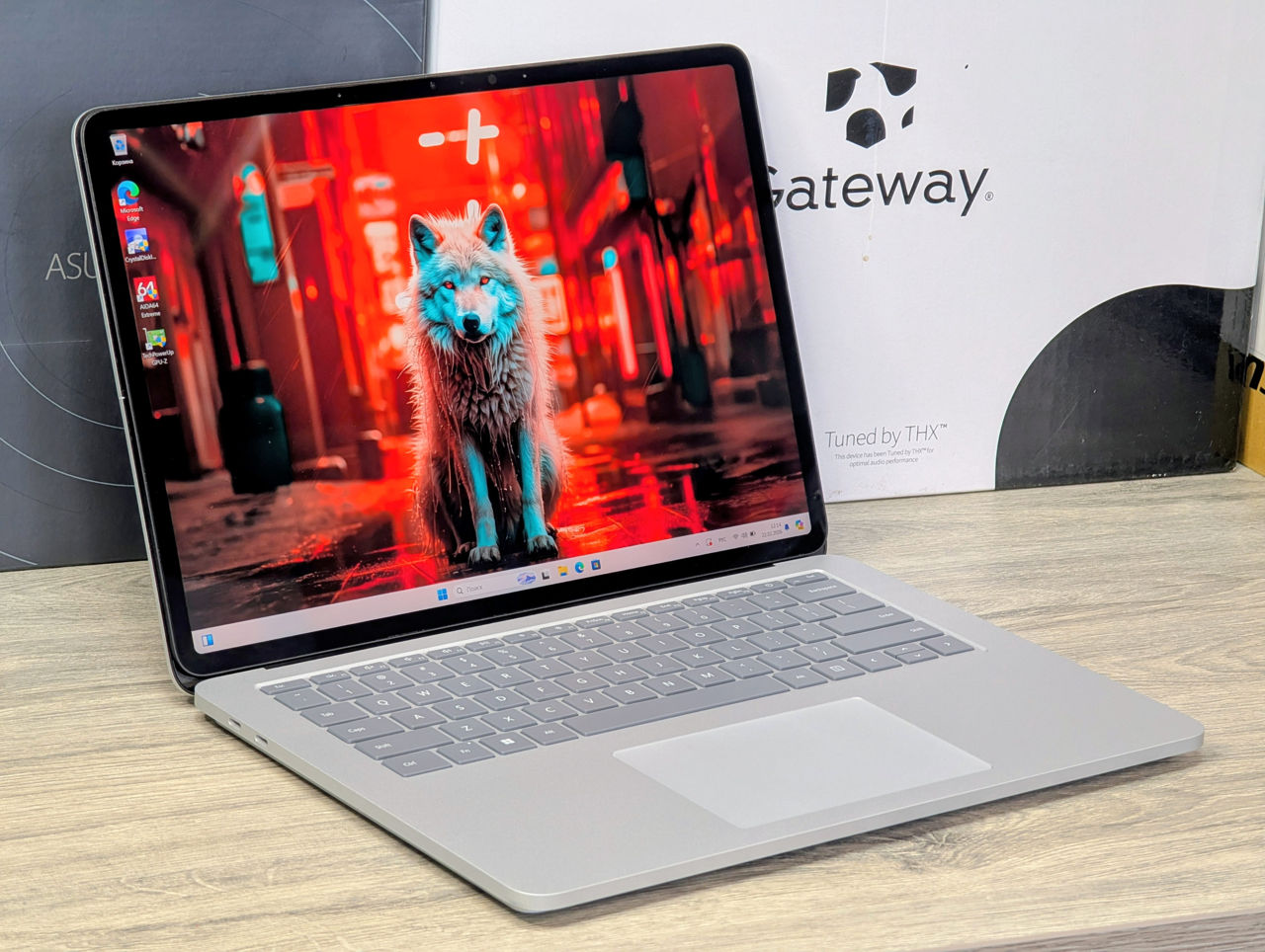 Surface Laptop Studio | i7 11370H | 32GB | 1TB | RTX 3050 Ti | 120Hz
