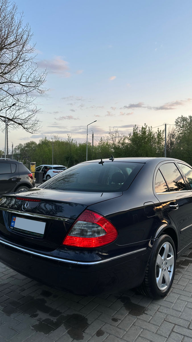 Mercedes E-Class foto 6