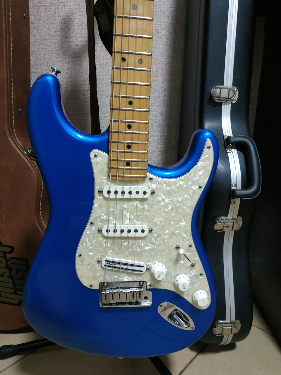 Fender Stratocaster Standard USA. 2000г.