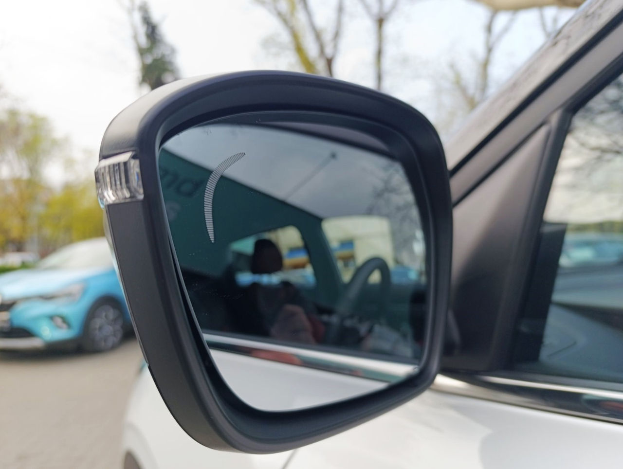 Geely Coolray foto 14