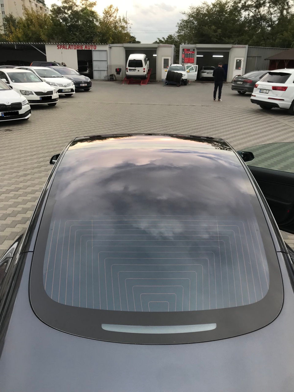 Tesla Model 3 foto 4