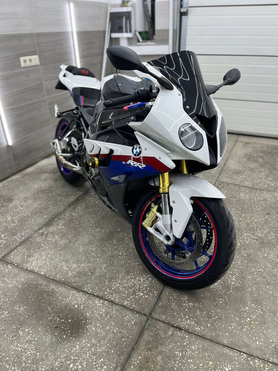 BMW S1000RR фото 0