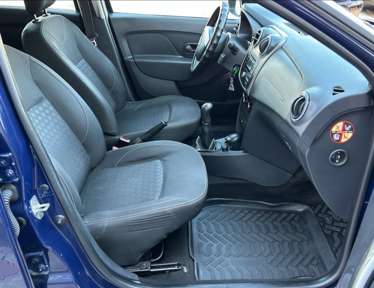 Dacia Logan foto 7