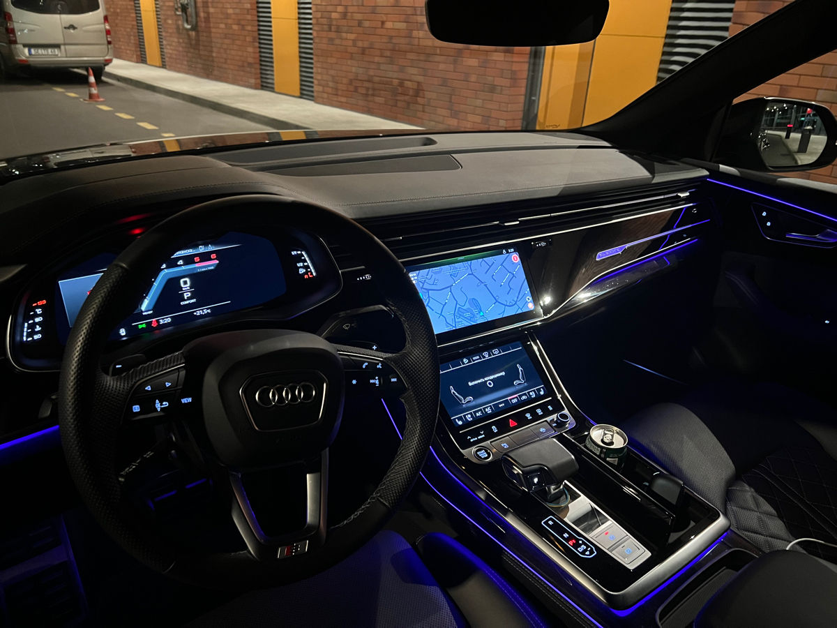 Audi Q8 foto 3