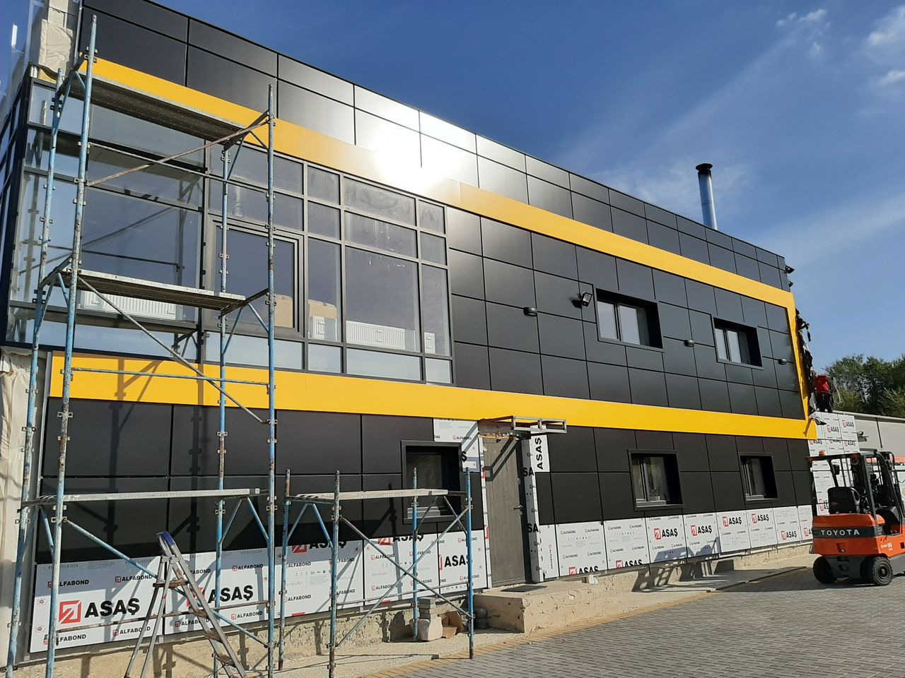 Fasade din sticla profnostil,Etalbond bond.fasade sticla foto 1