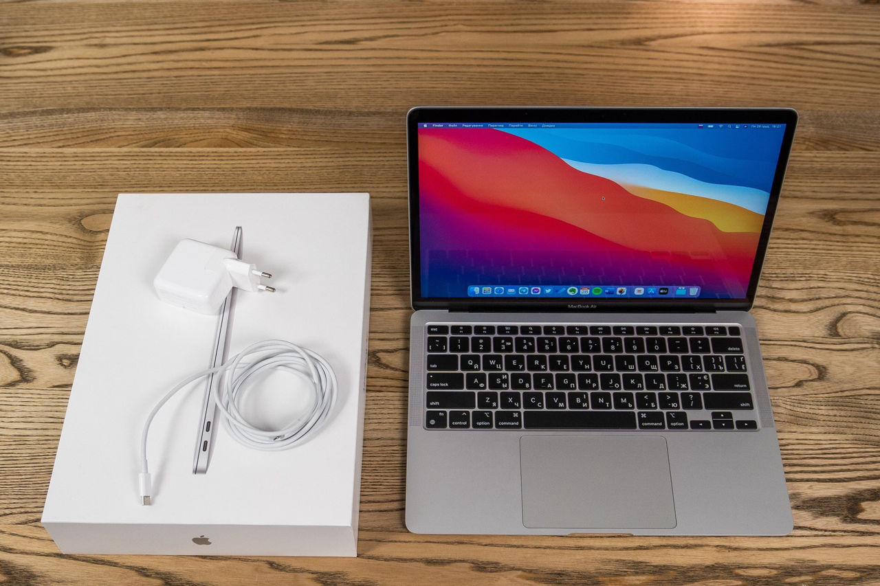 MacBook Air 13 (2020) puternic la preț avantajos! foto 0