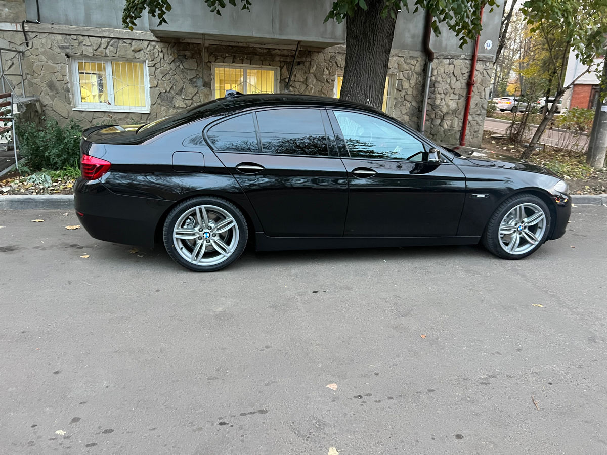 BMW 5 Series foto 0