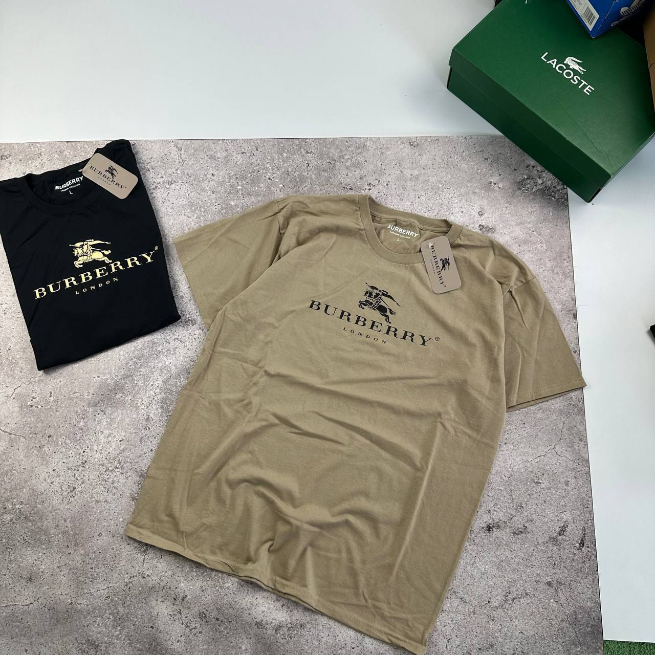 Tricouri Burberry Mărimi: S, M, L, XL foto 1