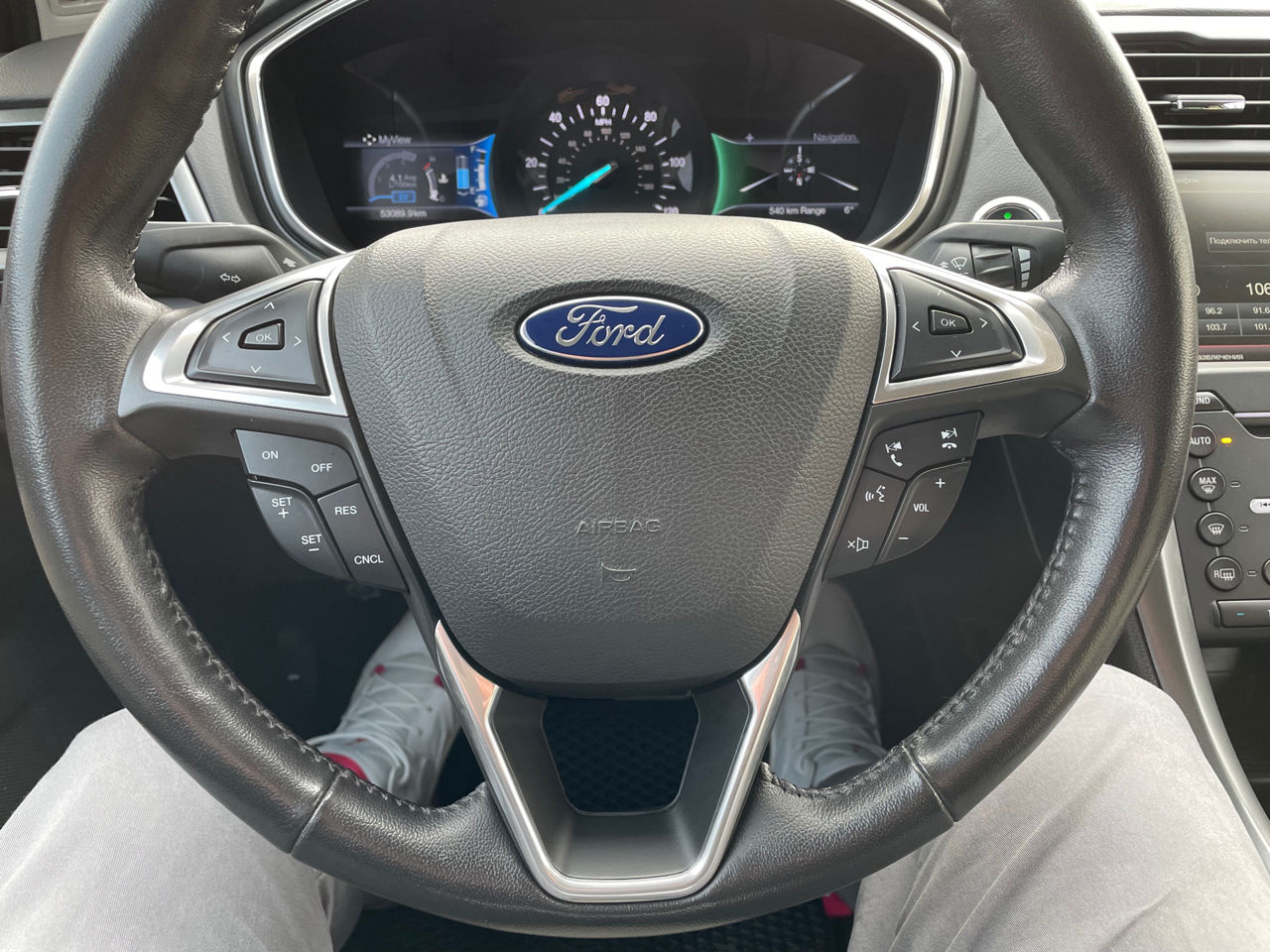 Ford Fusion foto 17