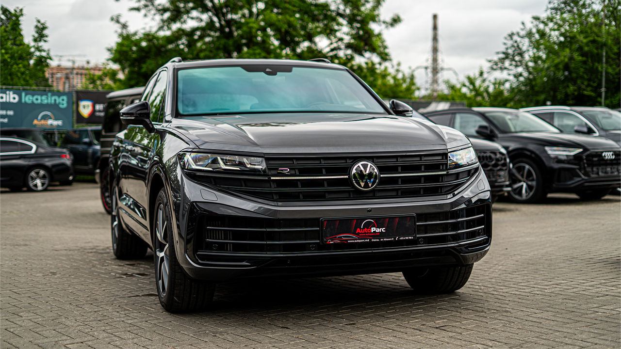 Volkswagen Touareg foto 1