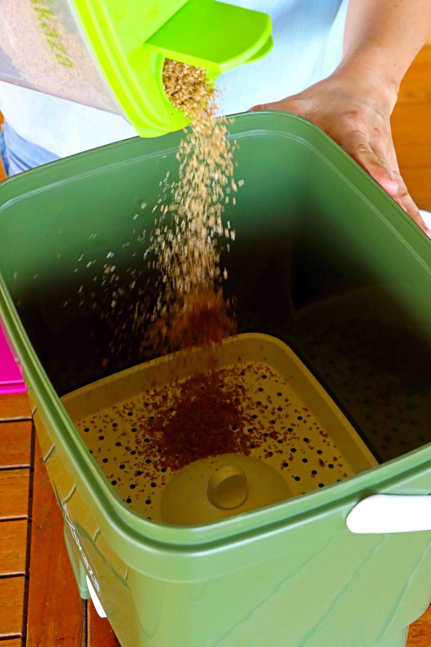 Bokashi: coșuri pentru compostarea deșeurilor organice și accelerator de compostare, lazi de compost foto 16