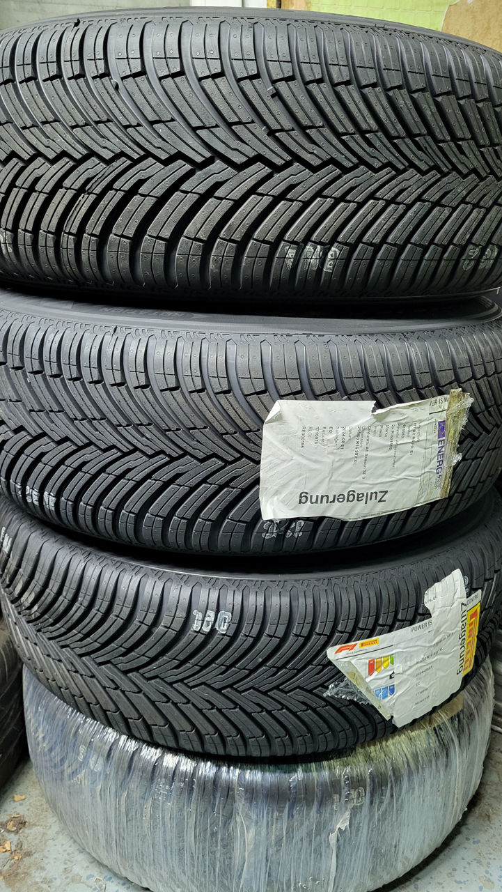 R16 215/60 Pirelli foto 0