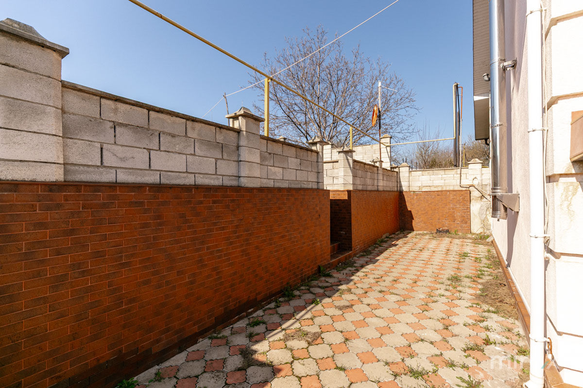 str. Sf. Mihail, Străisteni, mun. Chișinău foto 19
