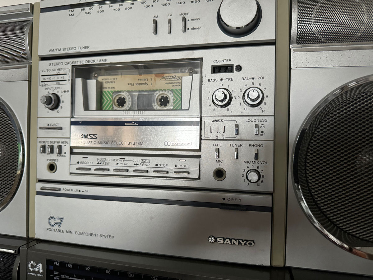 Boombox SANYO  C7 foto 1