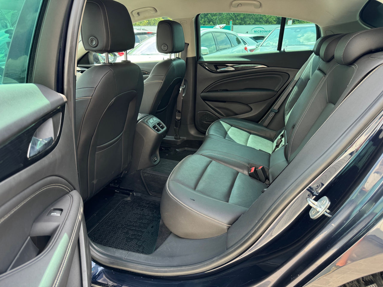 Opel Insignia foto 15