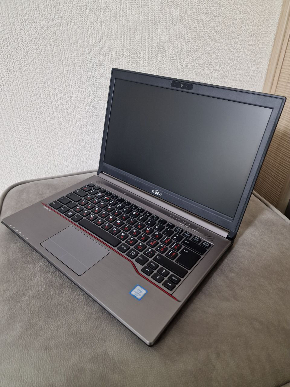 Laptop ieftin Fujitsu Lifebook E746 14" i5-6300/12Gb DDR4/SSD 250gb foto 1