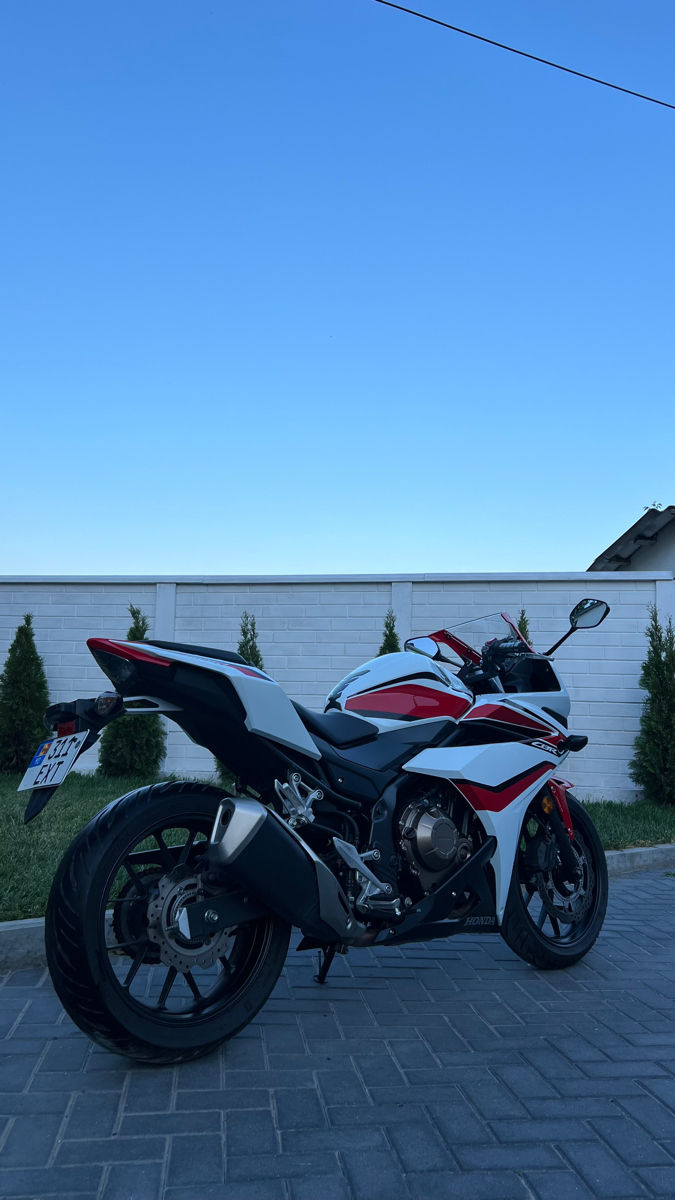 Honda CBR 500R foto 3