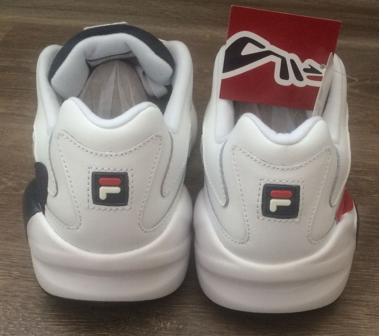 Мужские кроссовки "Fila". Размер 41,5.
