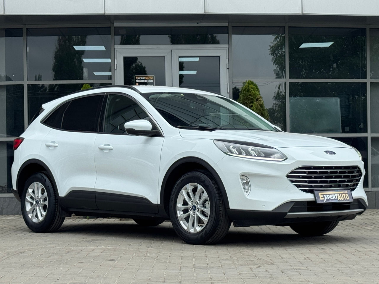 Ford Kuga — фото 3