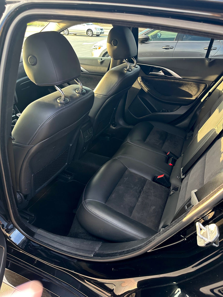 Infiniti Q30 фото 7