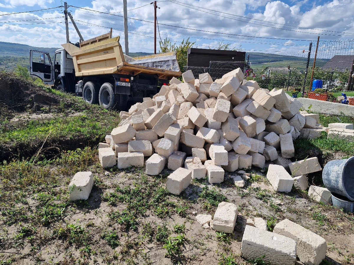 Cotilet .Piatra sparta . Pietriș. Nisip . PGS. Savura foto 4