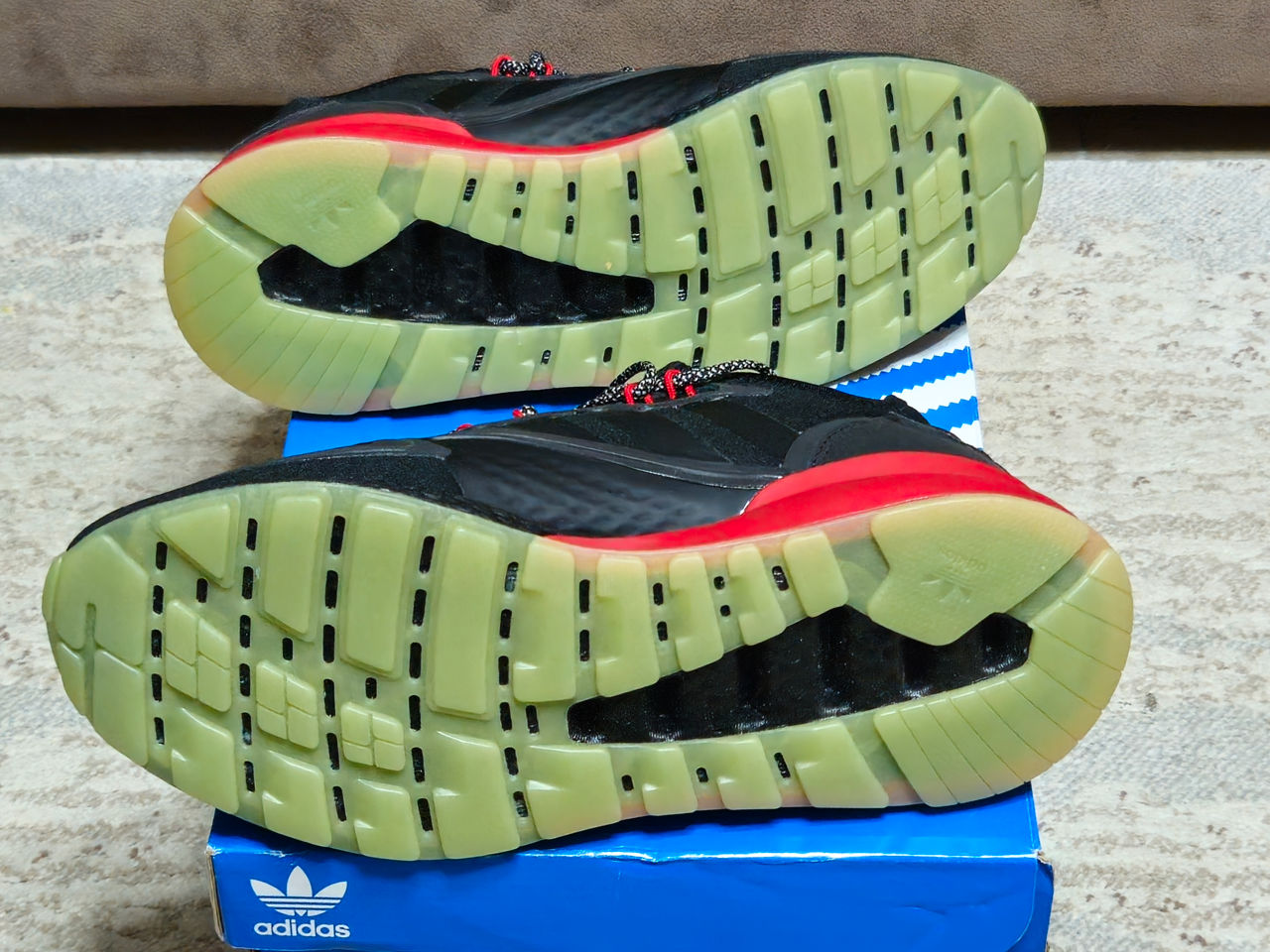 Adidas ZX 2K – Noi, în cutie EU41, US8