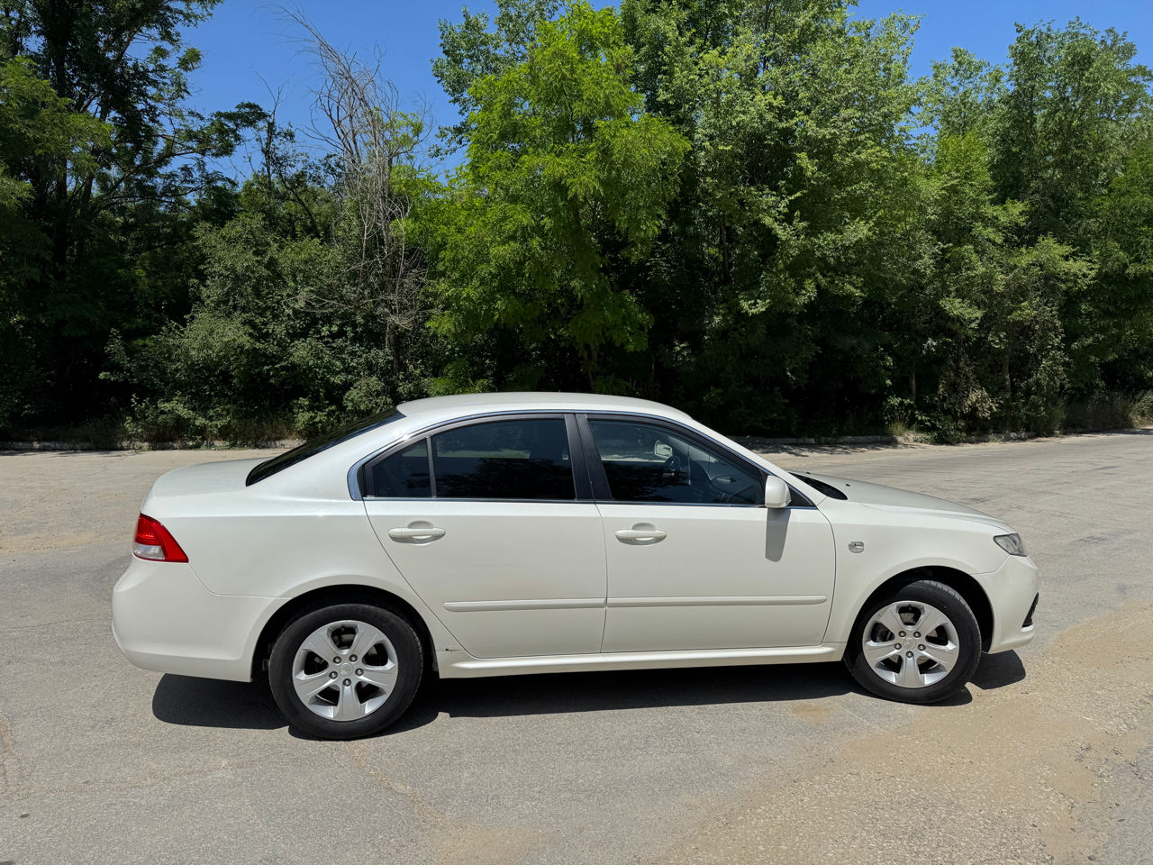 KIA Optima фото 0